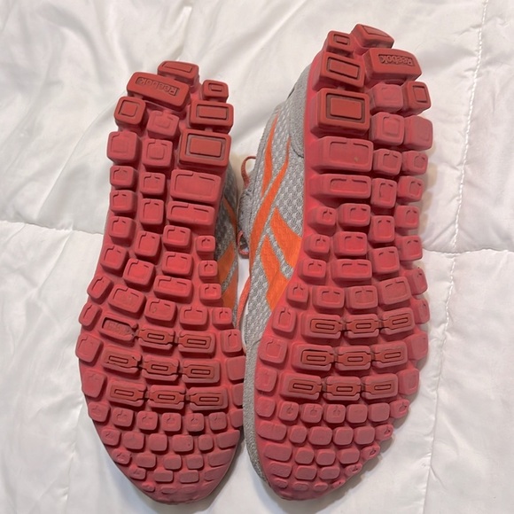 Grey gray Reebok women’s 7.5 - Picture 7 of 8